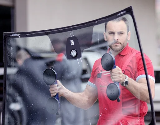 remplacement parebrise automobile à Mennecy près de Corbeil-Essonnes dans l'Essonne 91